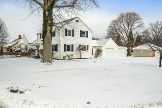 937 Montpelier Ave, Erie, PA 16505