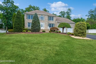 29 Story Ct, Freehold, NJ 07728