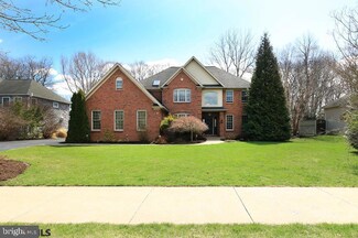 900 Walnut Spring Ln, State College, PA 16801