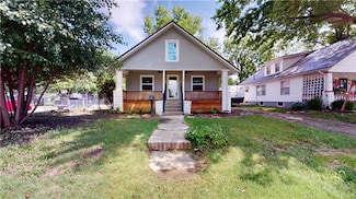 503 E Locust St, Nevada, MO 64772