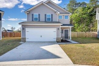 100 Hamlet Ct, Hinesville, GA 31313