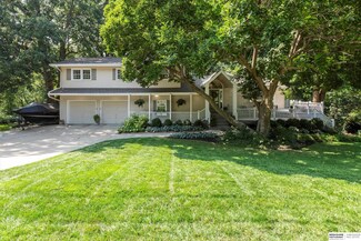 3512 S 102nd St, Omaha, NE 68124