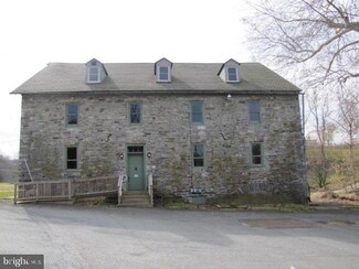 1320 Village Rd, Strasburg, PA 17579