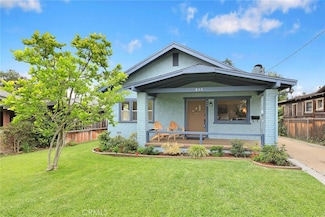 859 N Chester Ave, Pasadena, CA 91104