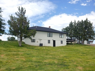 5192 County Road 36, Harrisburg, NE 69345