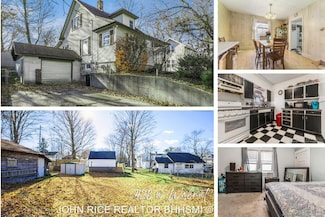 428 W Walnut St, Hastings, MI 49058