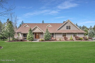 11843 N Blue Jay Ct, Hayden, ID 83835