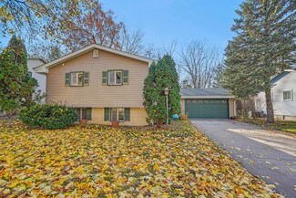 1720 Fairway Dr NE, Columbia Heights, MN 55421