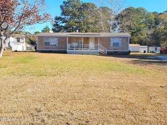 1592 Blackduck St SW, Supply, NC 28462