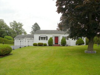 1292 Fiske Rd, Chazy, NY 12921