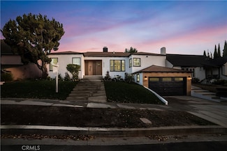 5560 Bradna Dr, Los Angeles, CA 90043