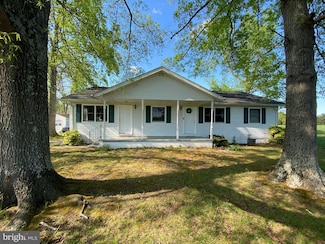 10291 Paige Rd Unit 2, Woodford, VA 22580