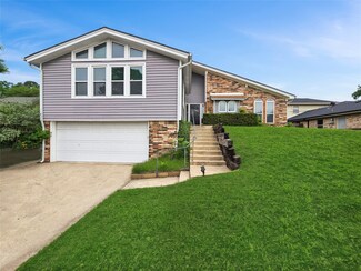408 Cavender Ct, Hurst, TX 76054