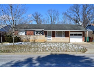 336 Schnebelt St, Greendale, IN 47025