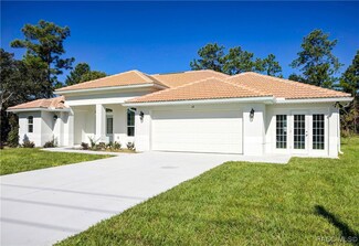 12 Corkwood Blvd, Homosassa, FL 34446