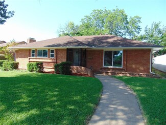 1438 Brook Valley Ln, Dallas, TX 75232