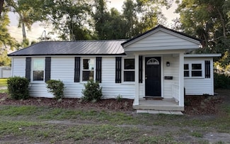 614 Suwannee Ave SW, Live Oak, FL 32064