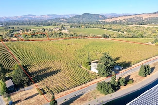 1 Foreman Ln, Healdsburg, CA 95448