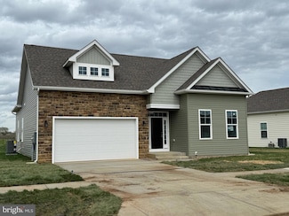90 Santiago Cir, Martinsburg, WV 25403