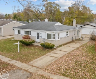 47414 Winthrop St, Shelby Township, MI 48317