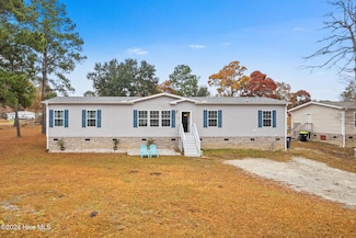 2186 Lakeside Ave SW, Supply, NC 28462