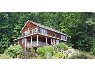 212 Fox Farm Rd, Brattleboro, VT 05301