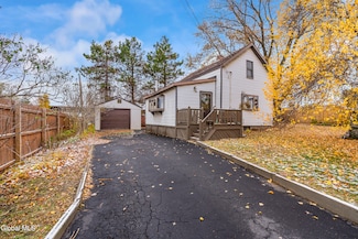 31 Corning St, Albany, NY 12205