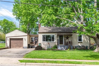 1021 N Main St, Lewisburg, OH 45338