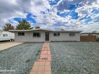 8558 E Ruby Dr, Tucson, AZ 85730