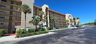 3661 Via Poinciana Unit 306, Lake Worth, FL 33467