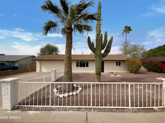 492 W 17th Ave, Apache Junction, AZ 85120