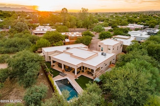 2920 N Old Fort Lowell Ct, Tucson, AZ 85712