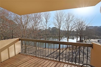1800 Clairmont Lake Unit 326, Decatur, GA 30033