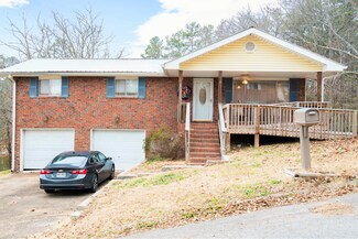 59 Carolyn Ln, Rossville, GA 30741