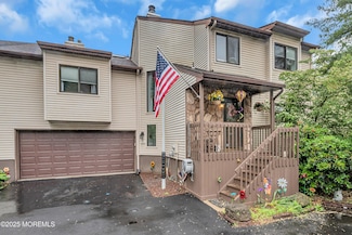 11 Kennedy Ct, North Middletown, NJ 07748