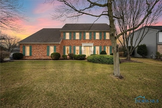 7301 Fox Ln, Holland, OH 43528