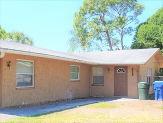 926 Lake Palms Dr, Largo, FL 33771