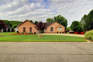 12 Holly Cir, Winfield, WV 25213