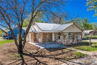 1115 W Main St, Gatesville, TX 76528