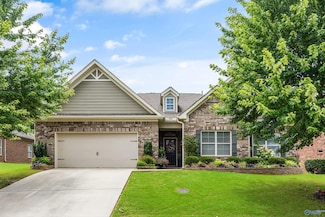 313 Lady Hawk Ln SW, Huntsville, AL 35824