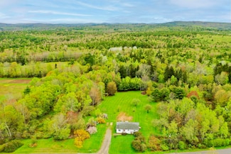 180 Old County Rd, Searsport, ME 04974