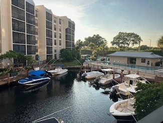 20 Royal Palm Way Unit 202, Boca Raton, FL 33432