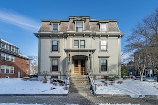 37 Mellen St, Cambridge, MA 02138
