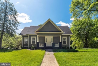 9316 Croom Rd, Upper Marlboro, MD 20772