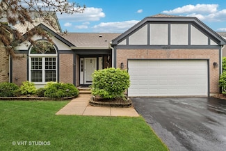 6109 Golfview Dr, Gurnee, IL 60031