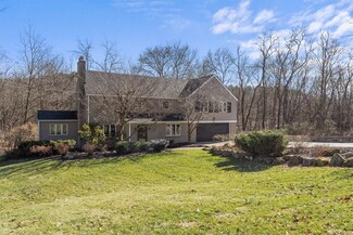 143 Woodland Farms Rd, Pittsburgh, PA 15238