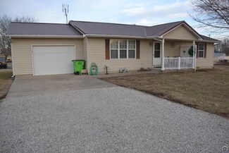402 NW Summit St, Melvern, KS 66510