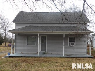713 N Mill St, Carrier Mills, IL 62917