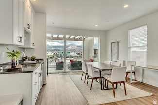11211 S Clear Blue Dr, South Jordan, UT 84009