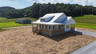 82 Beech Hill Ln, Hartsville, TN 37074